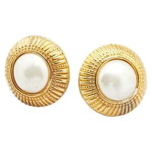 Chanel Earrings Pearl Gold-Tone Metal #208230C47B